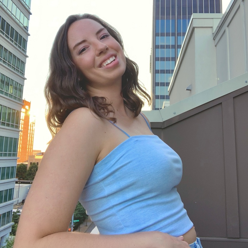 Meet your Posher, Alyssa